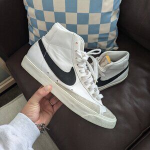 Nike Blazer Mid '77 Size 9 Women